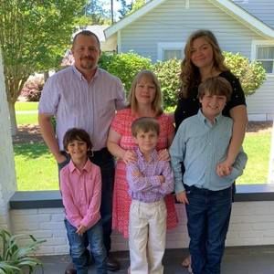 Meet your Posher, Shana